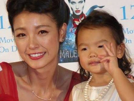 木下優樹菜“チクビにからしとわさび”塗りたくる　子育て奮闘記がママの共感呼ぶ