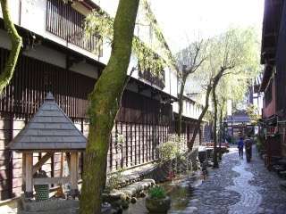 写真だけでどこの都道府県(都市)か当てるトピ