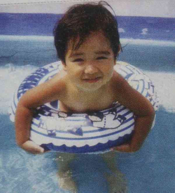 【画像】あの有名人はこんな子供だった