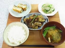 「“盛った”料理＝愛情」は勘違い　「一汁一菜」が支持される理由