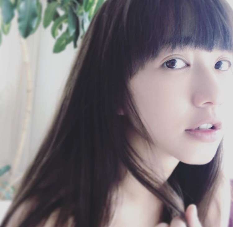 藤本美貴が黒髪にイメチェン！「別人みたい」「安定の美しさ」好評の声が続出