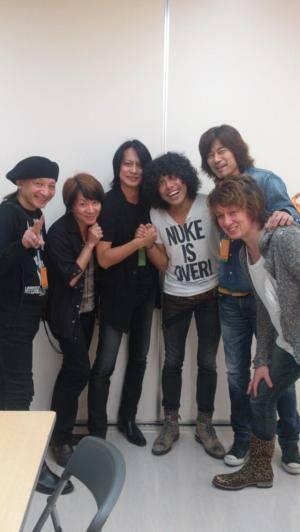 芸能人のプライベート写真を貼るトピ