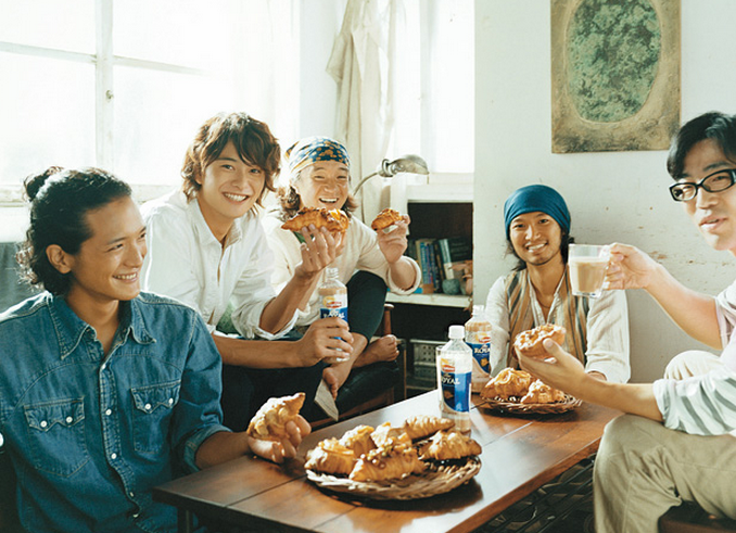 芸能人のプライベート写真を貼るトピ