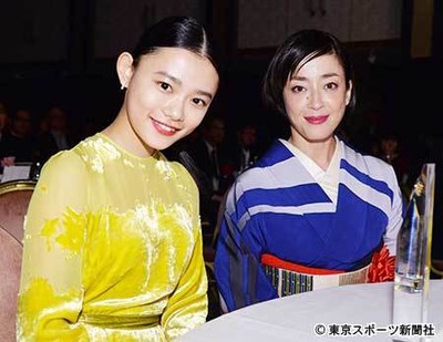 木村拓哉、着物女優をエスコートせず　レッドカーペット階段「ひとり飄々と」
