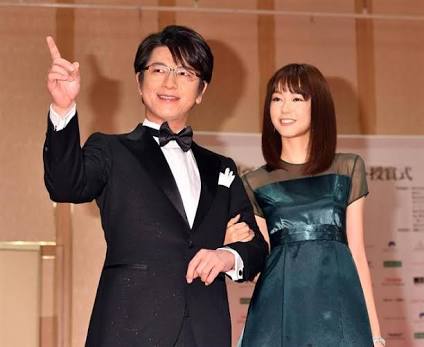 木村拓哉、着物女優をエスコートせず　レッドカーペット階段「ひとり飄々と」