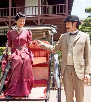 木村拓哉、着物女優をエスコートせず　レッドカーペット階段「ひとり飄々と」