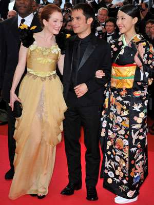 木村拓哉、着物女優をエスコートせず　レッドカーペット階段「ひとり飄々と」