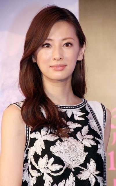 各都道府県の美人代表を集めるトピ
