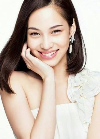 芸能人の優しい微笑みの画像トピ