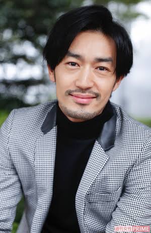 芸能人の優しい微笑みの画像トピ
