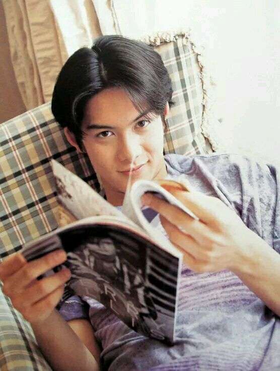 芸能人の優しい微笑みの画像トピ