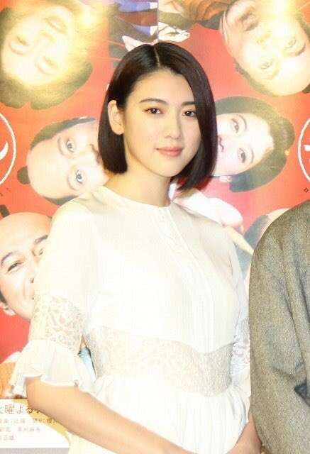 芸能人の優しい微笑みの画像トピ