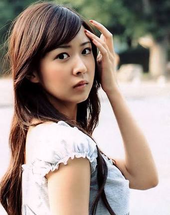 手が綺麗だと思う芸能人