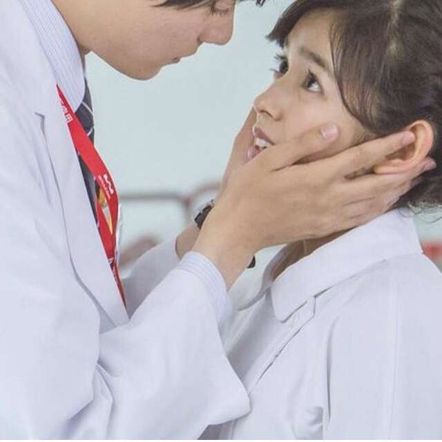 手が綺麗だと思う芸能人