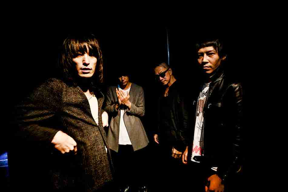 ロン毛の男性をひたすら貼っていくトピ。