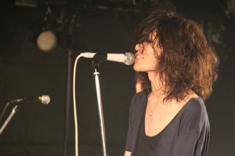 ロン毛の男性をひたすら貼っていくトピ。