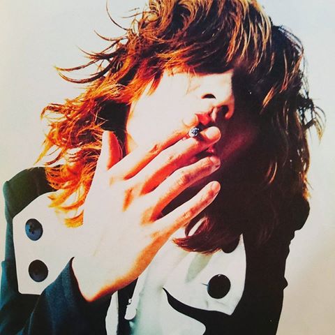 ロン毛の男性をひたすら貼っていくトピ。