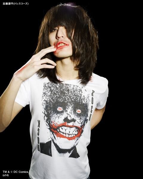 ロン毛の男性をひたすら貼っていくトピ。