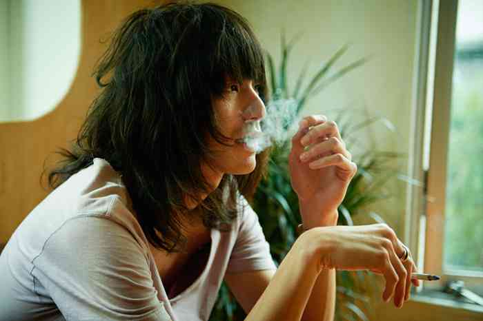 ロン毛の男性をひたすら貼っていくトピ。