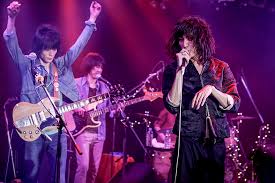 ロン毛の男性をひたすら貼っていくトピ。