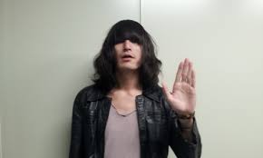 ロン毛の男性をひたすら貼っていくトピ。