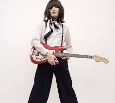 ロン毛の男性をひたすら貼っていくトピ。