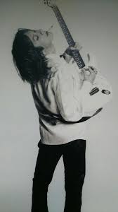 ロン毛の男性をひたすら貼っていくトピ。