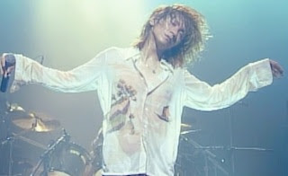 ロン毛の男性をひたすら貼っていくトピ。