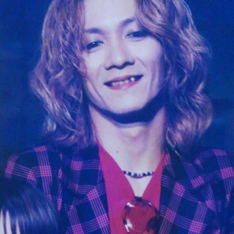 ロン毛の男性をひたすら貼っていくトピ。