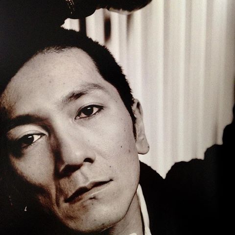 ロン毛の男性をひたすら貼っていくトピ。