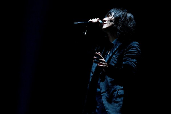 ロン毛の男性をひたすら貼っていくトピ。