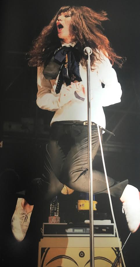 ロン毛の男性をひたすら貼っていくトピ。