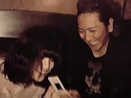 ロン毛の男性をひたすら貼っていくトピ。