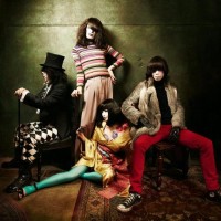 ロン毛の男性をひたすら貼っていくトピ。