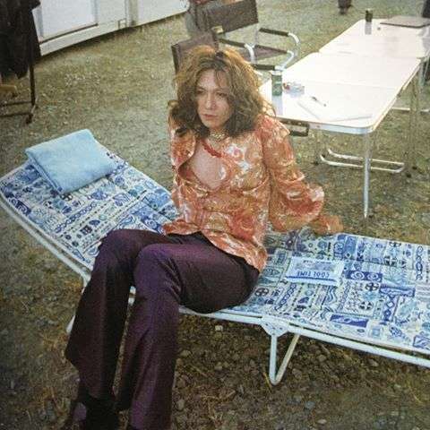 ロン毛の男性をひたすら貼っていくトピ。