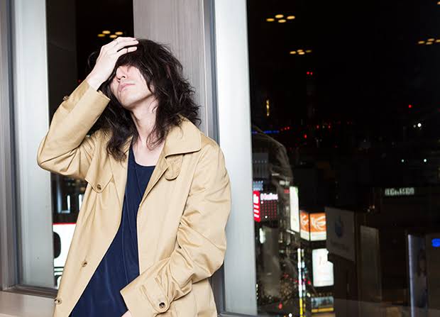 ロン毛の男性をひたすら貼っていくトピ。