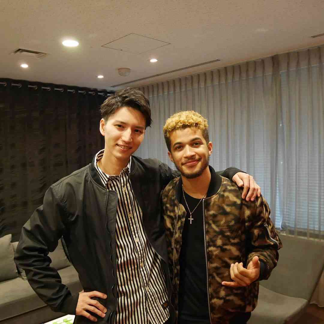 田口淳之介：ガールズアワード初登場で躍動！　キレキレダンスで2曲熱唱