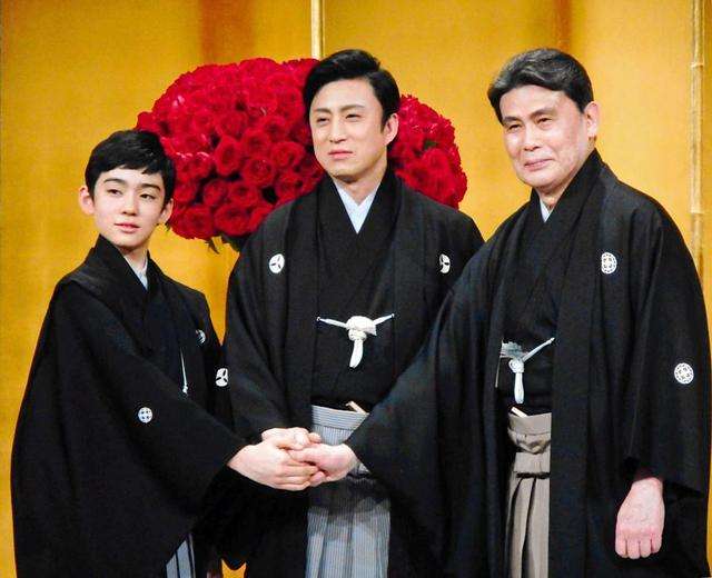 市川海老蔵、我が子&寺島しのぶ長男の3ショットに「なんか涙出るよ」