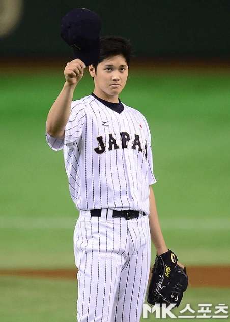 デートに着て行くとウケが良さそうな服装