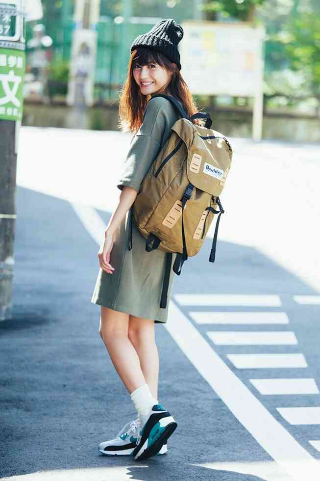 デートに着て行くとウケが良さそうな服装