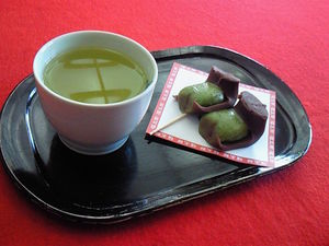 地元の銘菓を言って食べたことがあったらプラスを押すトピ