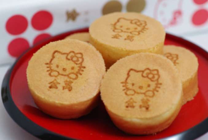 地元の銘菓を言って食べたことがあったらプラスを押すトピ