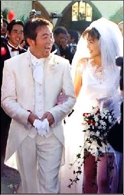 飯島直子(49歳)、ショートパンツ姿で美脚披露「無理しました」