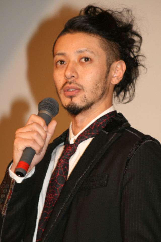 スーツ姿がカッコいい芸能人が見たい!