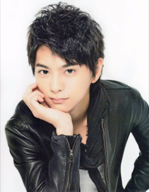 真剣佑、菅田将暉など所属するトップコートへの移籍で芸名が「新田真剣佑」に