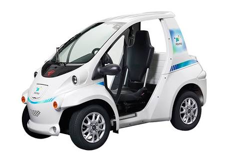 渋滞の道路、車をバスや電車に置き換えたらどのくらい変わるか…わかりやすい比較画像