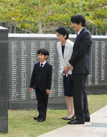 皇位継承：皇太子さま会見　象徴の務め「全身全霊で」