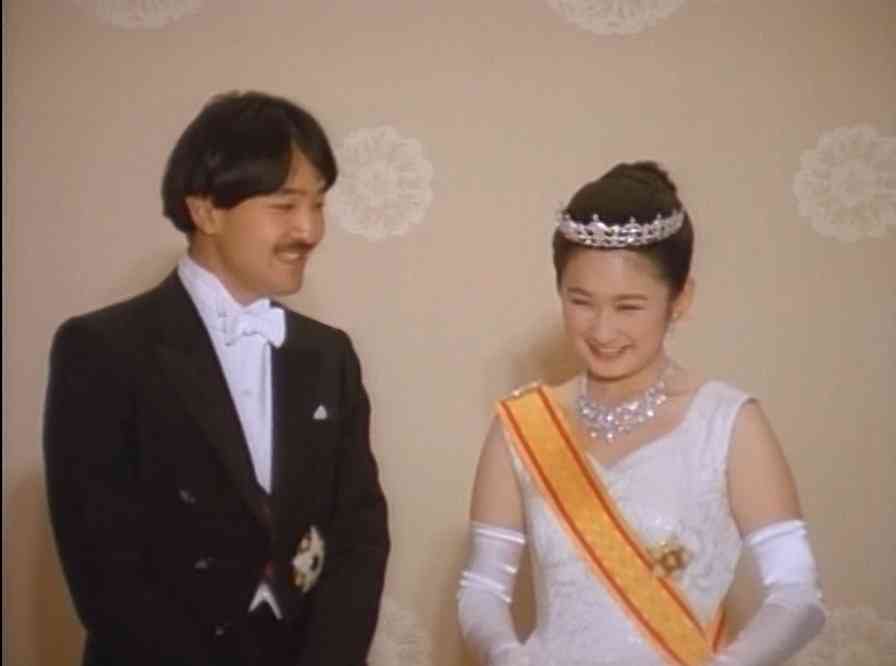 皇位継承：皇太子さま会見　象徴の務め「全身全霊で」