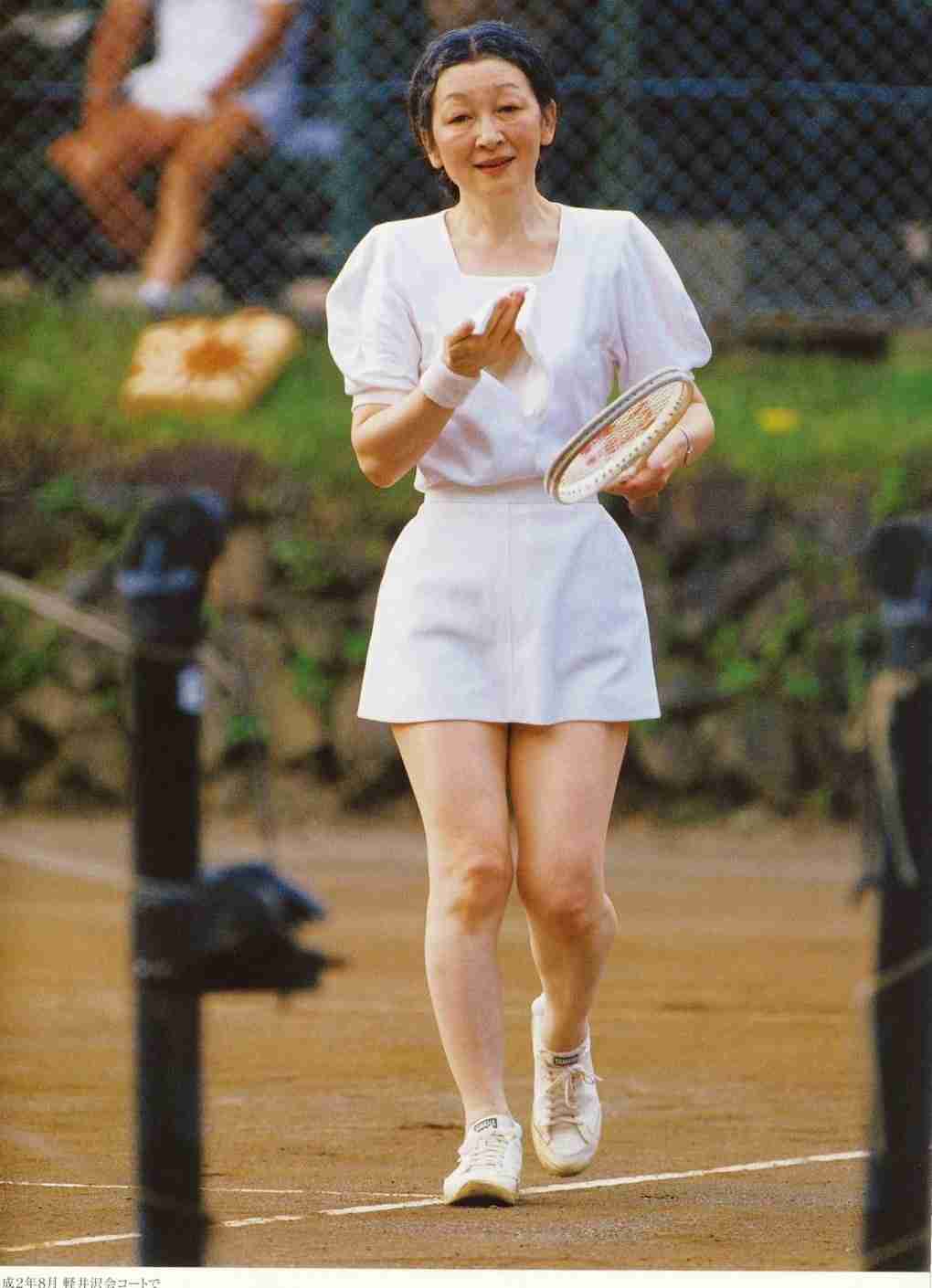 皇位継承：皇太子さま会見　象徴の務め「全身全霊で」