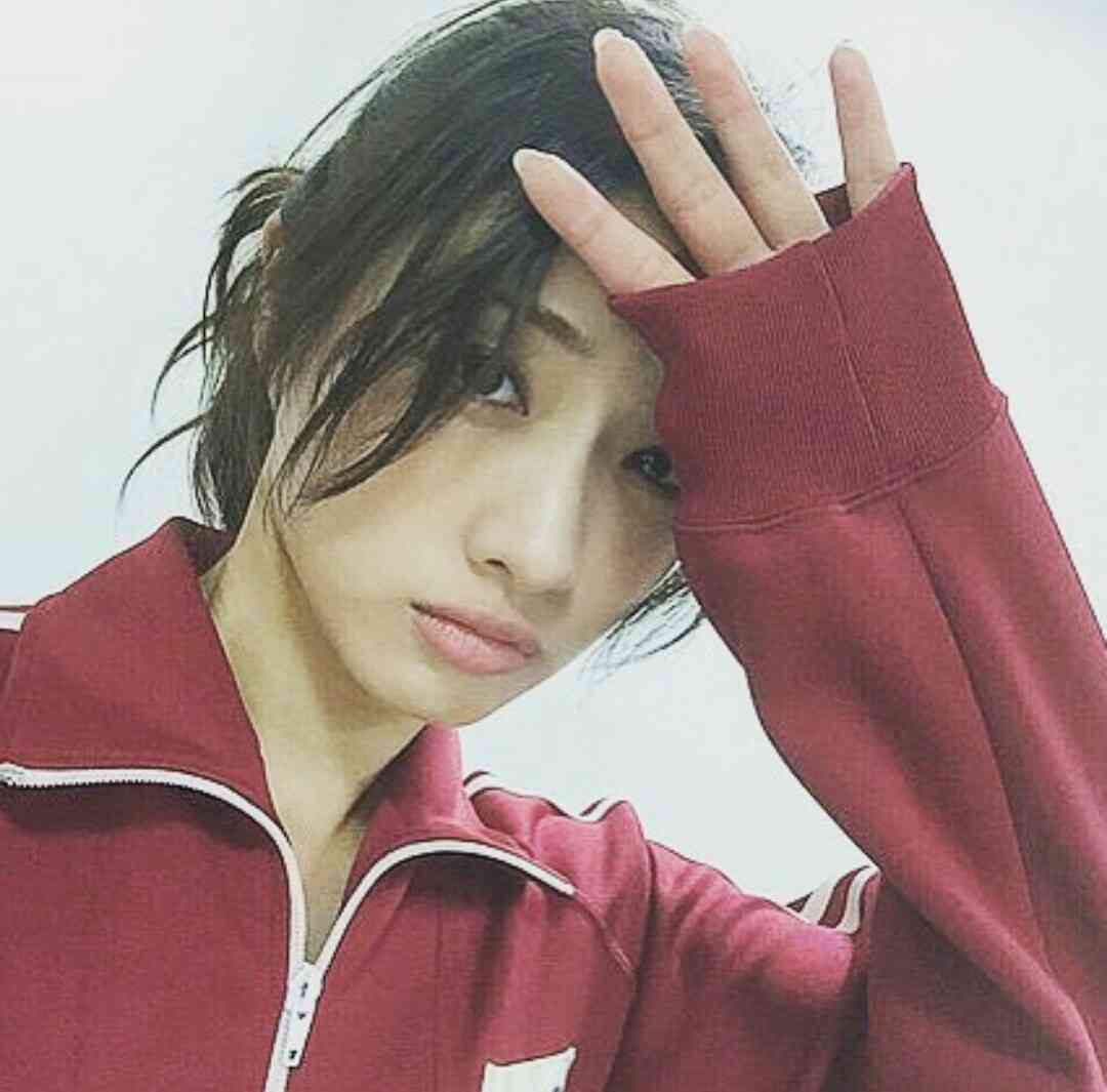 本当に綺麗な人ほど自慢はしないものですか?
